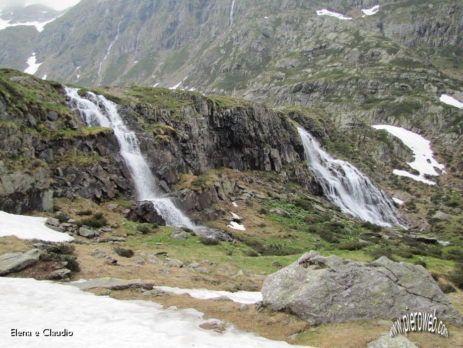 22 per vedere meglio le cascate.JPG